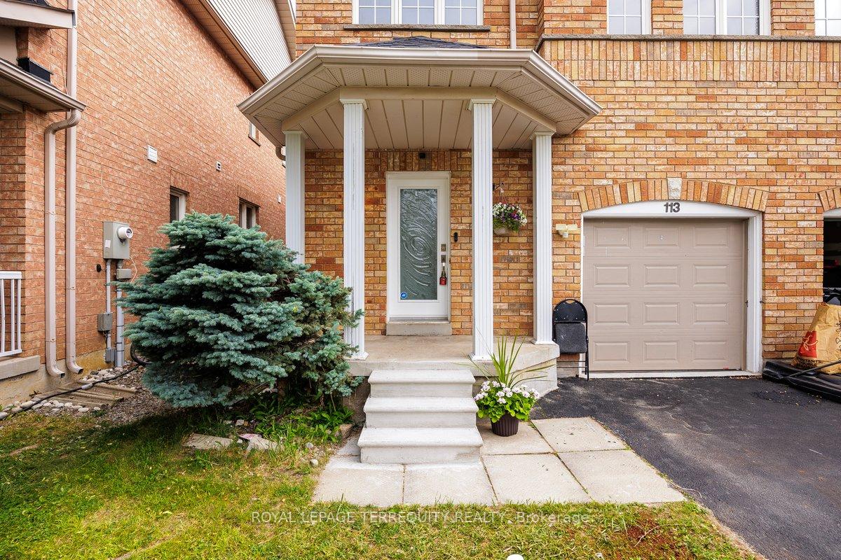 Photo 9 of 113 Sewells Lane, Brampton, Fletcher's Meadow — HOMEH