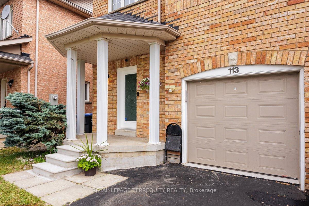 Photo 5 of 113 Sewells Lane, Brampton, Fletcher's Meadow — HOMEH