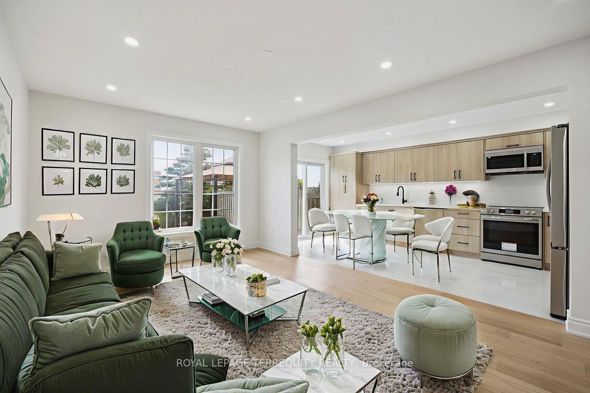 Photo 10 of 113 Sewells Lane, Brampton, Fletcher's Meadow — HOMEH