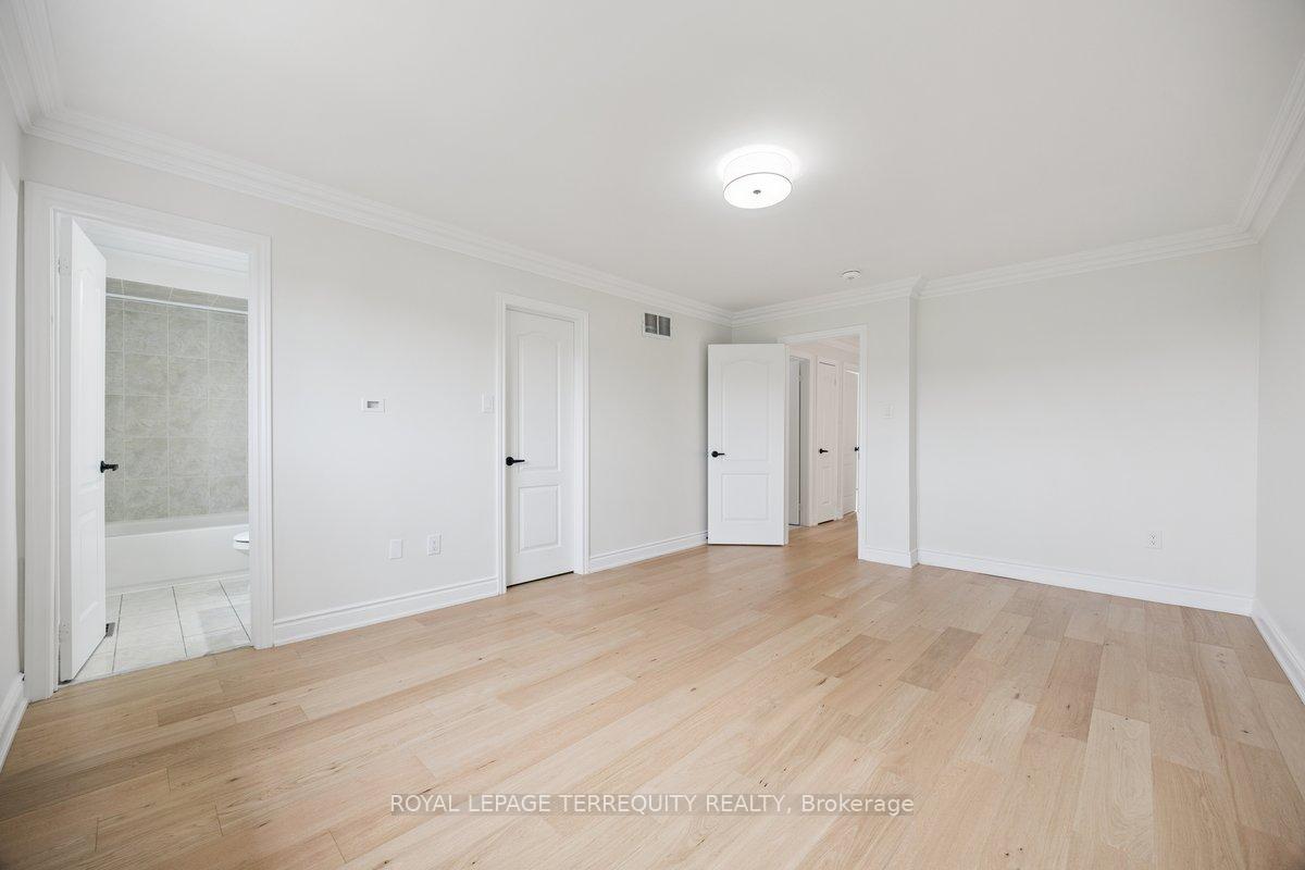 Photo 20 of 113 Sewells Lane, Brampton, Fletcher's Meadow — HOMEH
