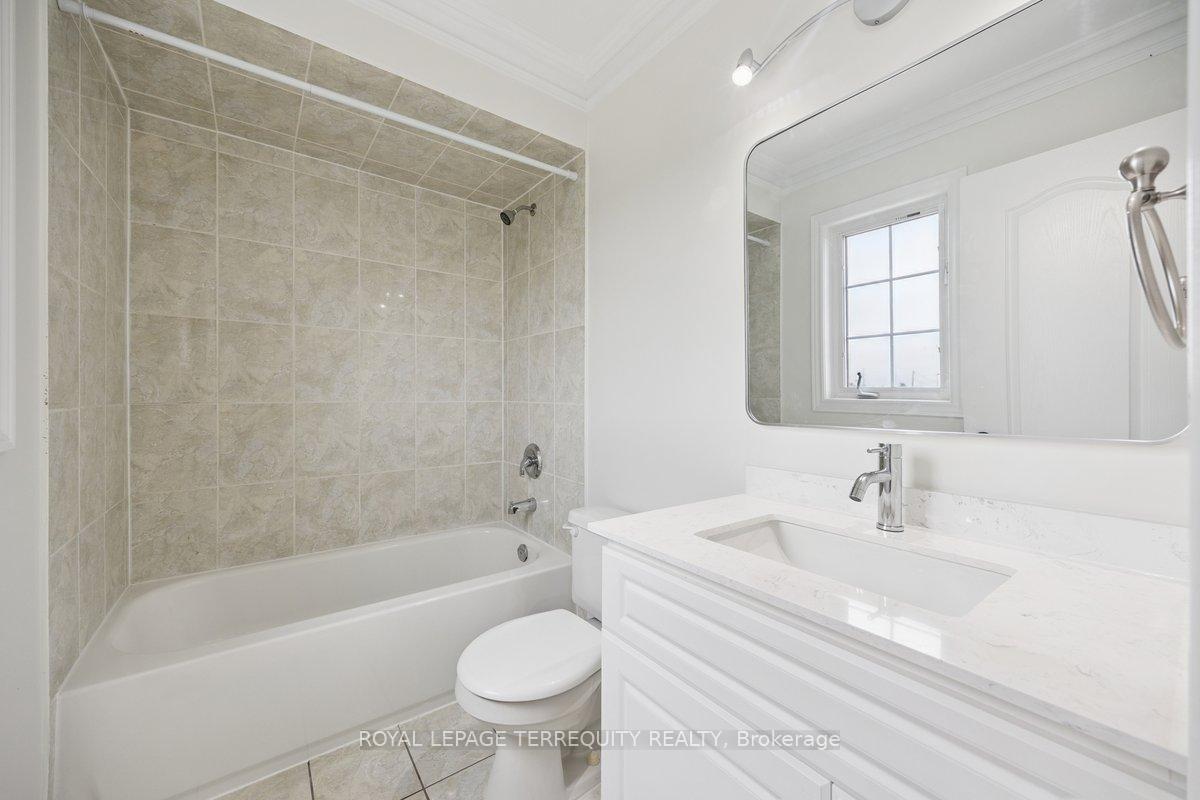 Photo 35 of 113 Sewells Lane, Brampton, Fletcher's Meadow — HOMEH