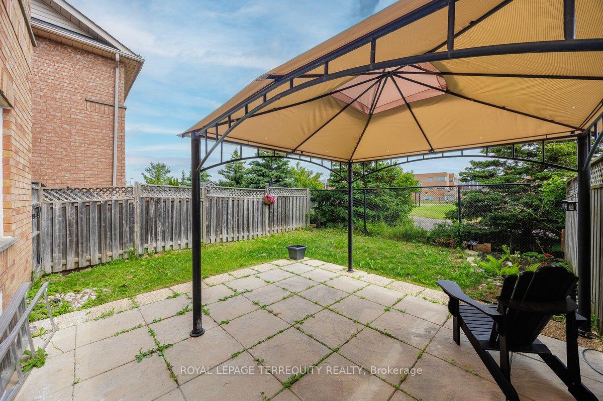 Photo 29 of 113 Sewells Lane, Brampton, Fletcher's Meadow — HOMEH