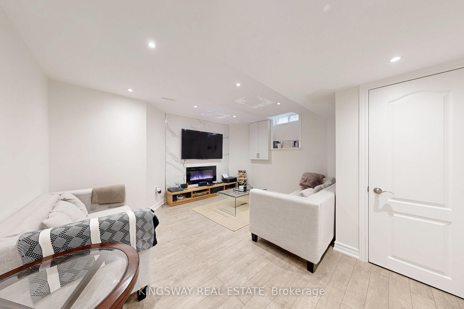 Photo 44 of 142 Valleyway Drive, Brampton, Credit Valley — HOMEH