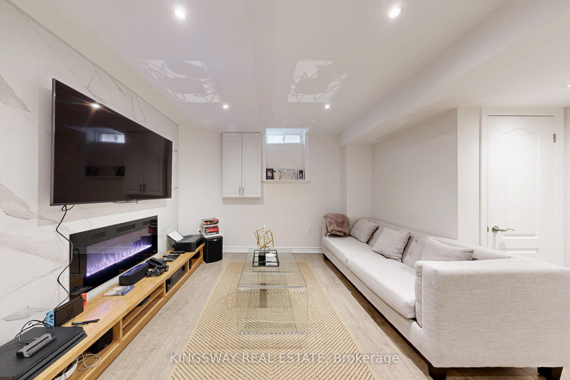 Photo 38 of 142 Valleyway Drive, Brampton, Credit Valley — HOMEH