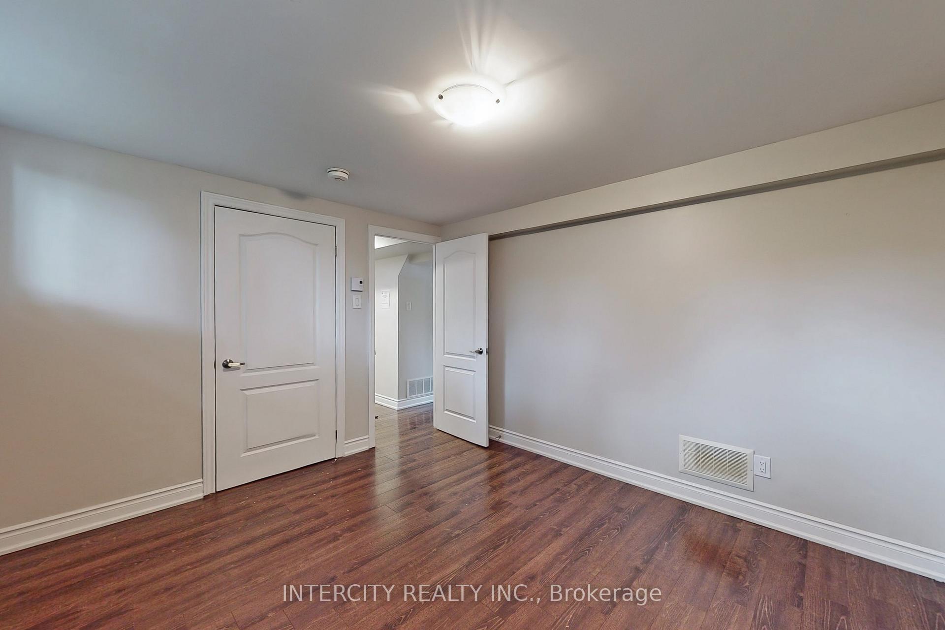 Photo 22 of 122 Rutherford Road N, Brampton, Madoc — HOMEH