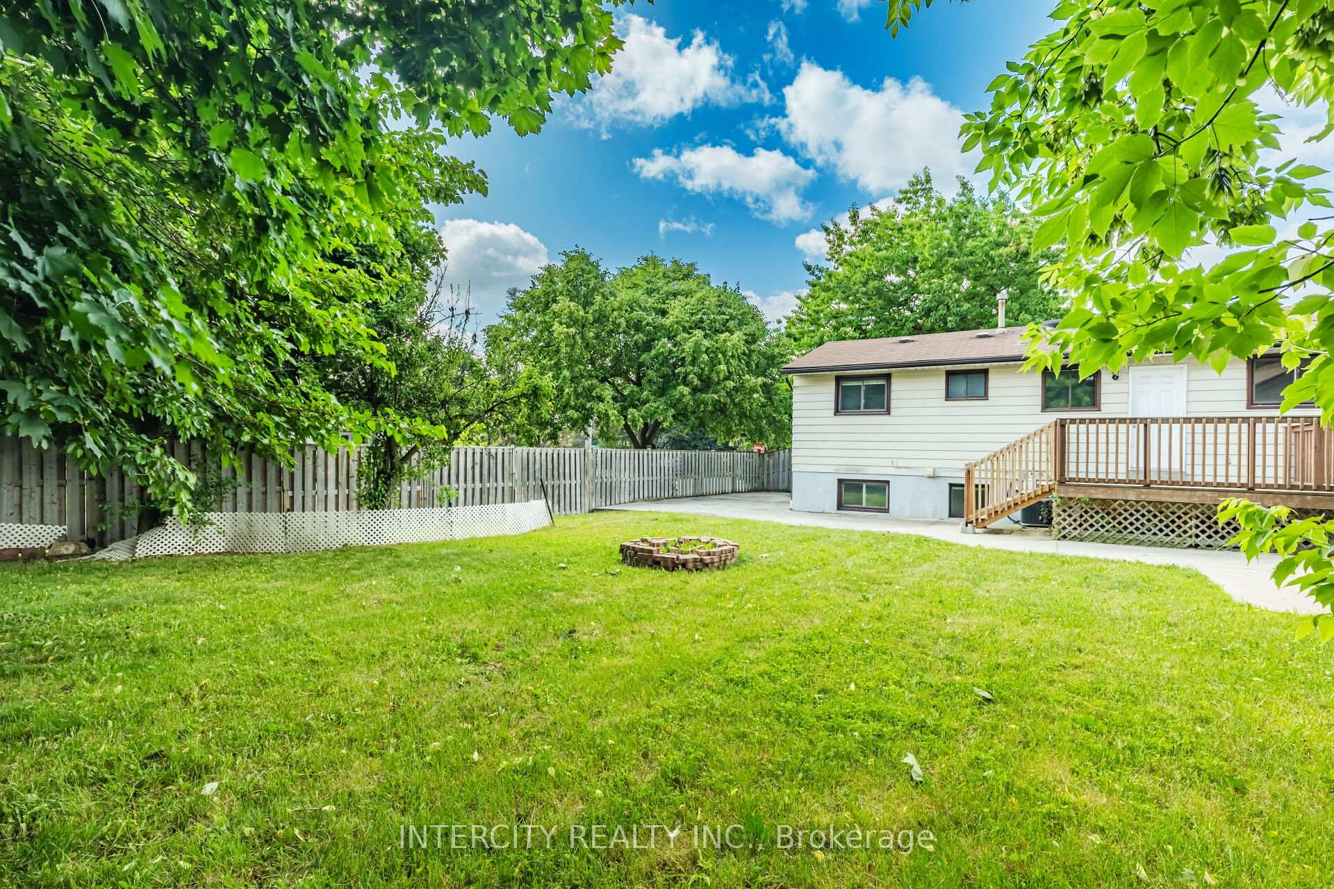 Photo 29 of 122 Rutherford Road N, Brampton, Madoc — HOMEH