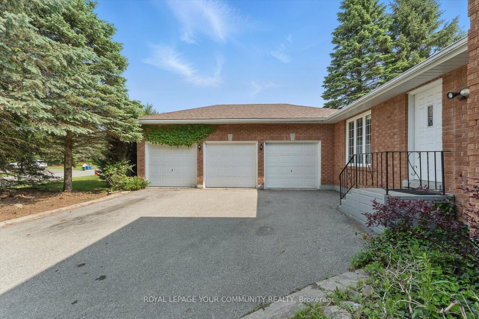 Photo 7 of 207 Burns Boulevard, King, King City — HOMEH