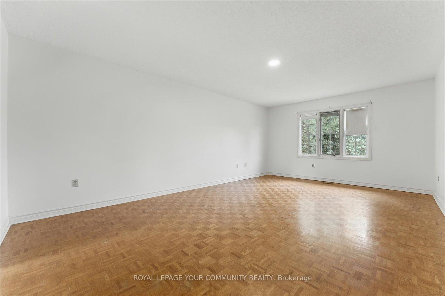Photo 15 of 207 Burns Boulevard, King, King City — HOMEH