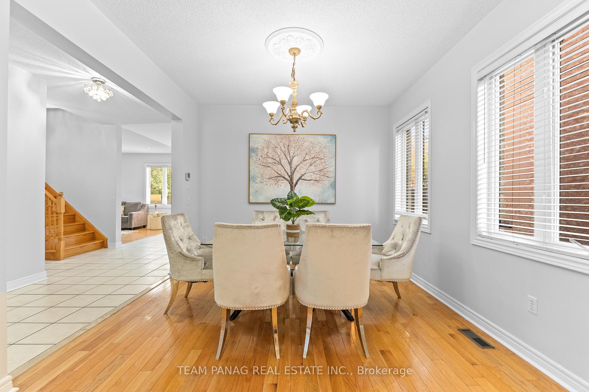 Photo 8 of 15 Banks Drive, Brampton, Vales of Castlemore — HOMEH