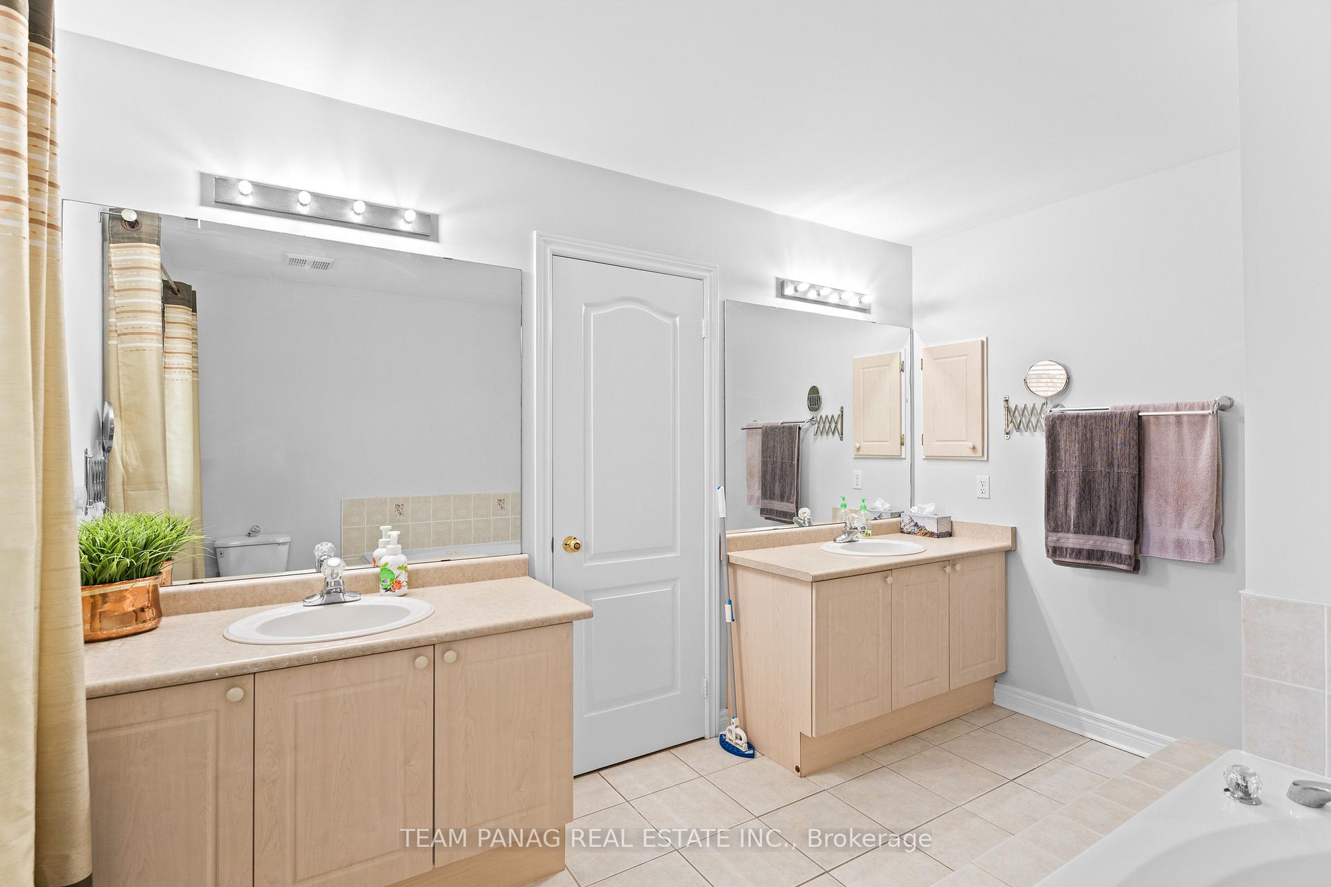 Photo 39 of 15 Banks Drive, Brampton, Vales of Castlemore — HOMEH