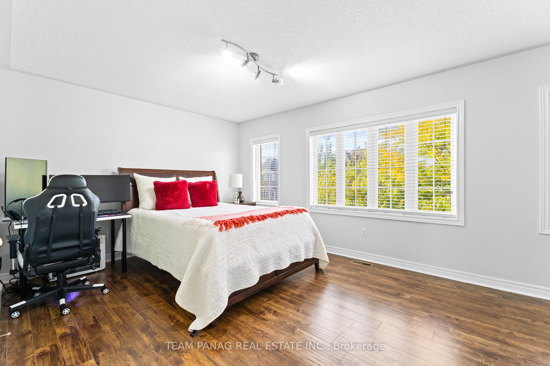 Photo 40 of 15 Banks Drive, Brampton, Vales of Castlemore — HOMEH