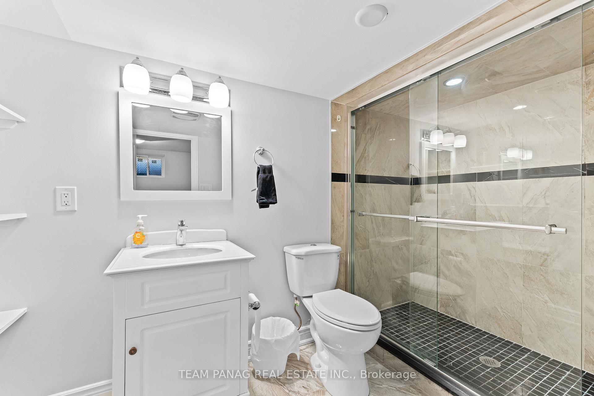 Photo 17 of 15 Banks Drive, Brampton, Vales of Castlemore — HOMEH