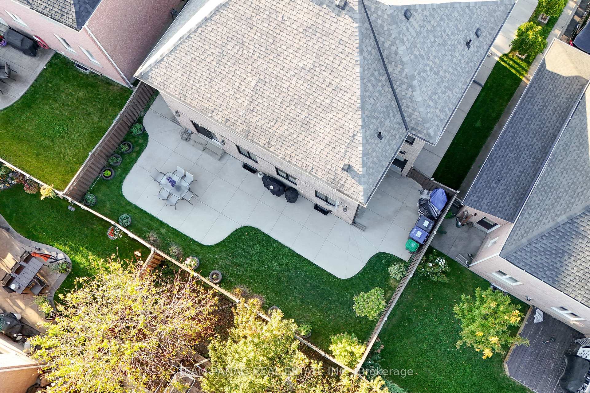 Photo 42 of 15 Banks Drive, Brampton, Vales of Castlemore — HOMEH