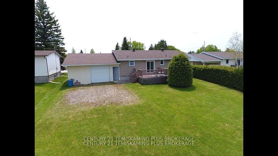 Photo 6 of 327 Crystal Crescent, Temiskaming Shores, New Liskeard — HOMEH