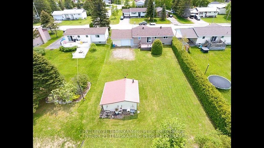 Photo 25 of 327 Crystal Crescent, Temiskaming Shores, New Liskeard — HOMEH