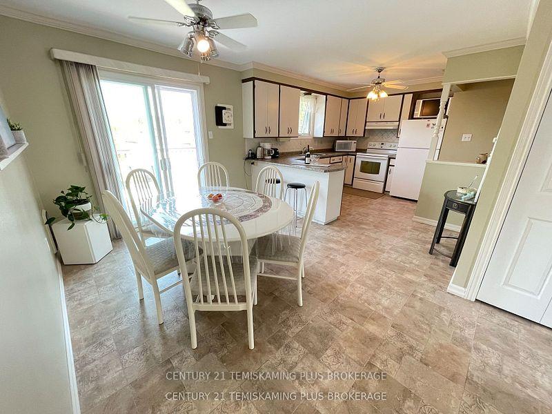 Photo 19 of 327 Crystal Crescent, Temiskaming Shores, New Liskeard — HOMEH
