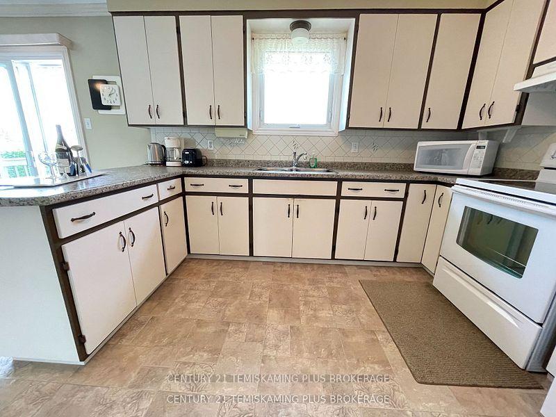 Photo 22 of 327 Crystal Crescent, Temiskaming Shores, New Liskeard — HOMEH