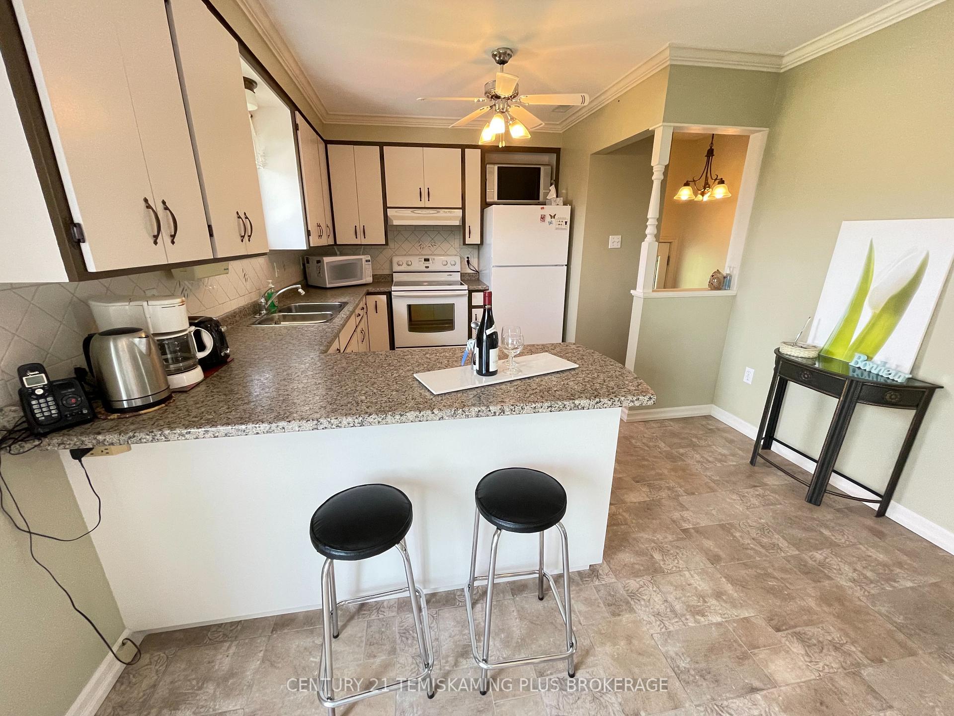 Photo 36 of 327 Crystal Crescent, Temiskaming Shores, New Liskeard — HOMEH