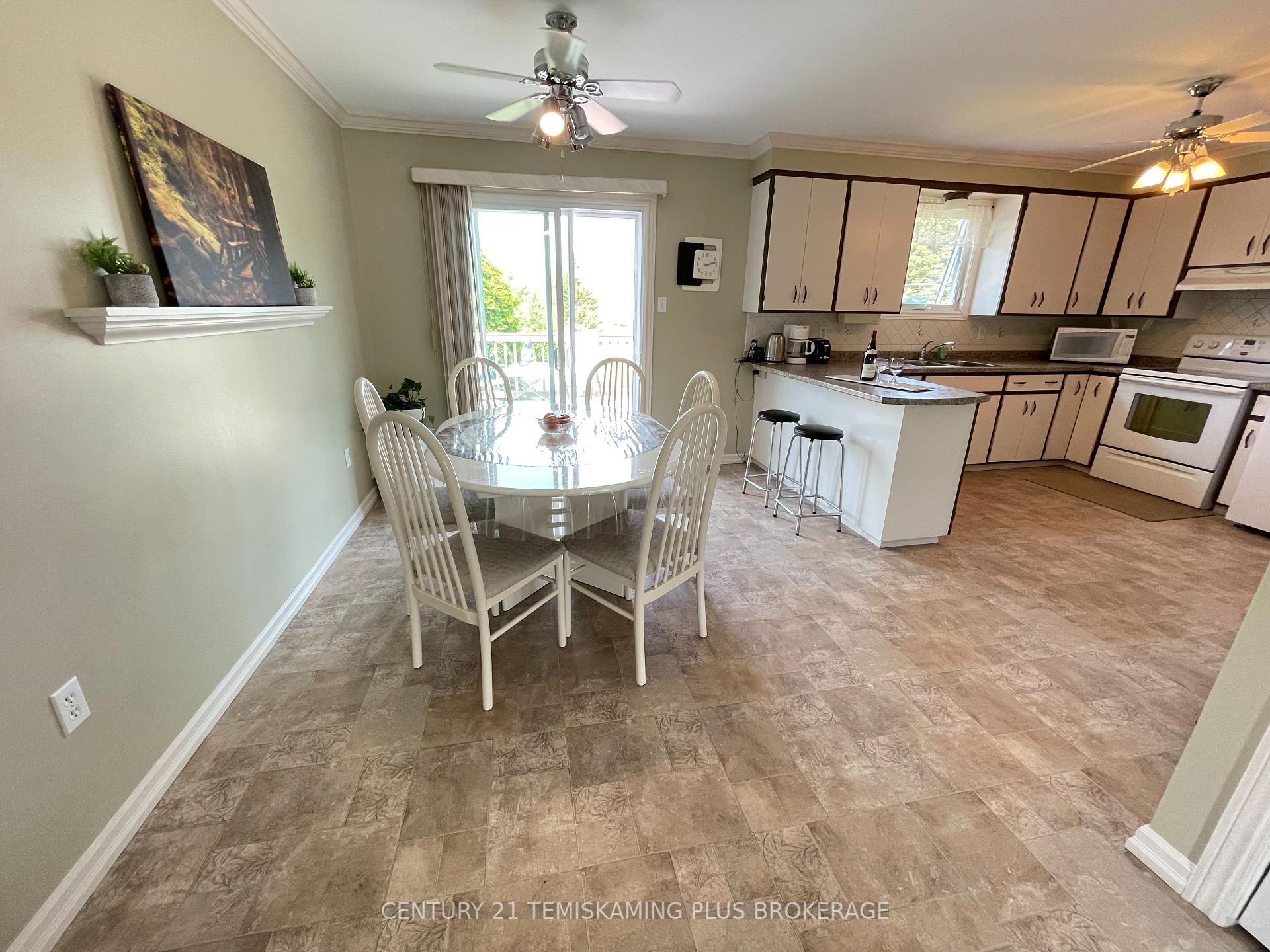 Photo 29 of 327 Crystal Crescent, Temiskaming Shores, New Liskeard — HOMEH