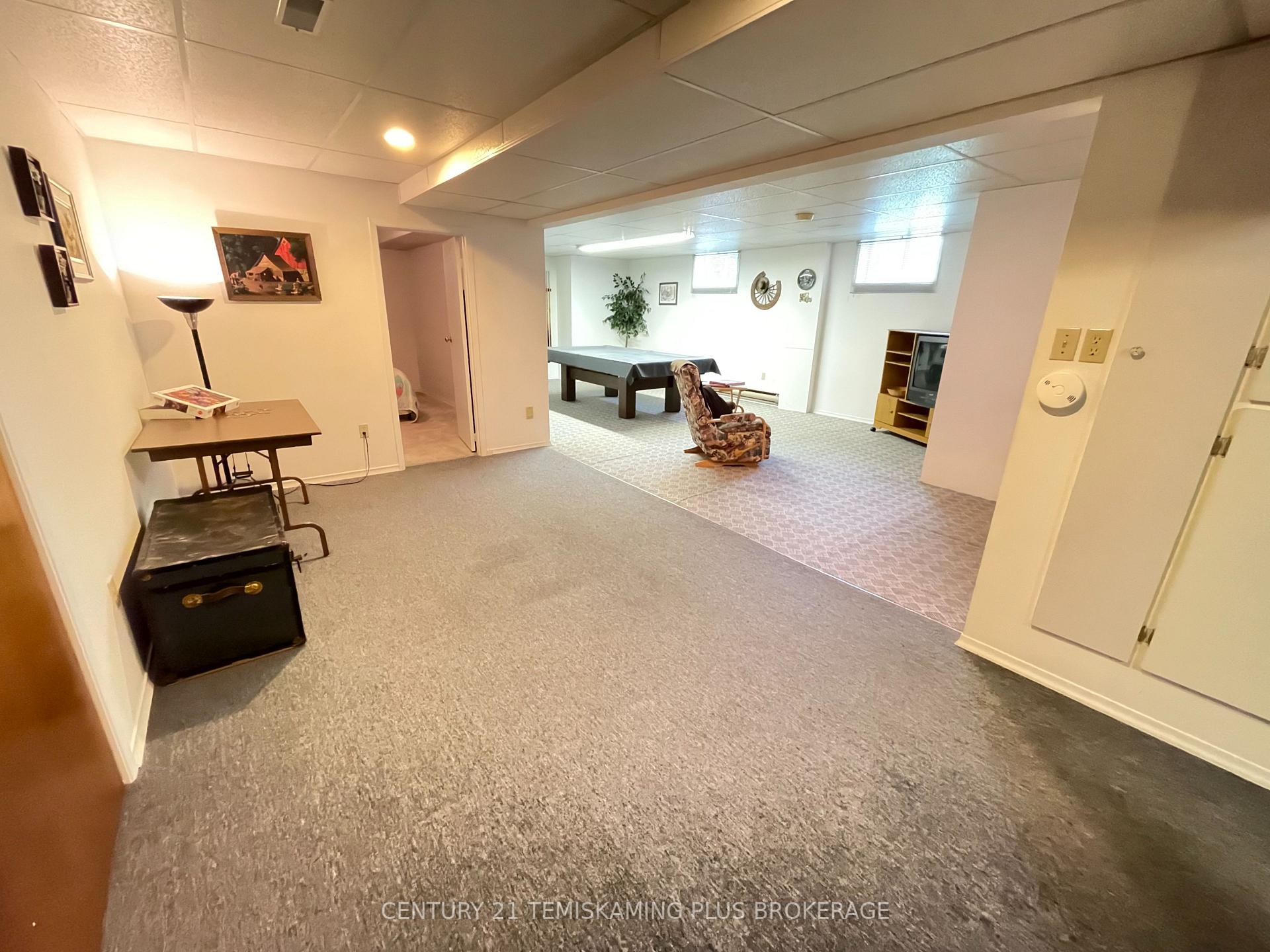 Photo 33 of 327 Crystal Crescent, Temiskaming Shores, New Liskeard — HOMEH