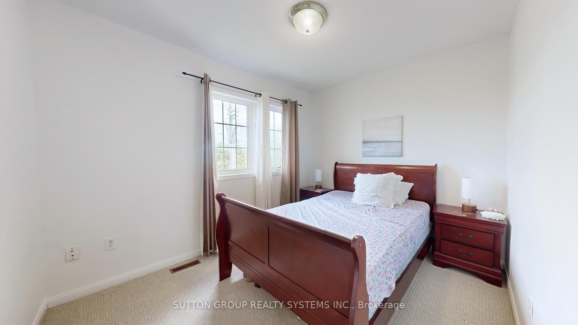 Photo 28 of 42 Sweetwood Circle, Brampton, Fletcher's Meadow — HOMEH