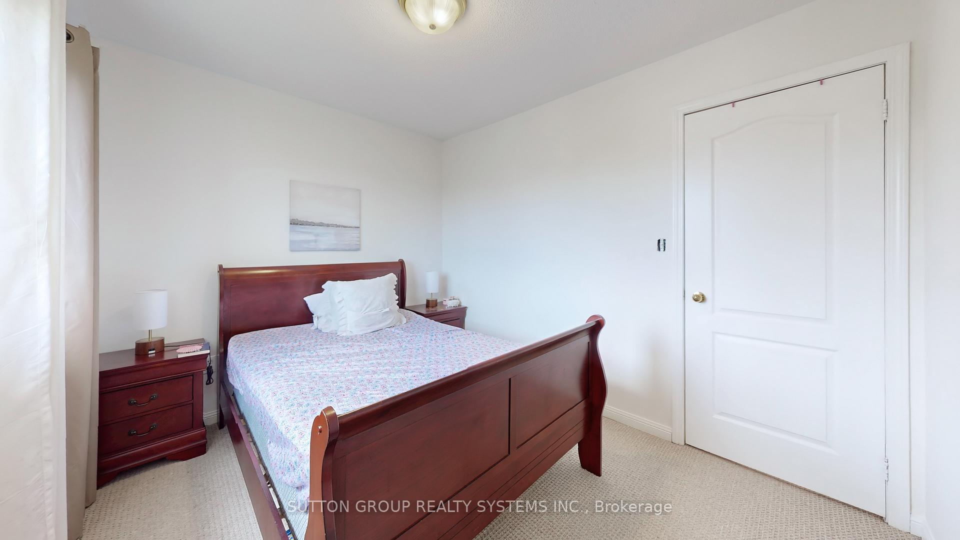 Photo 17 of 42 Sweetwood Circle, Brampton, Fletcher's Meadow — HOMEH