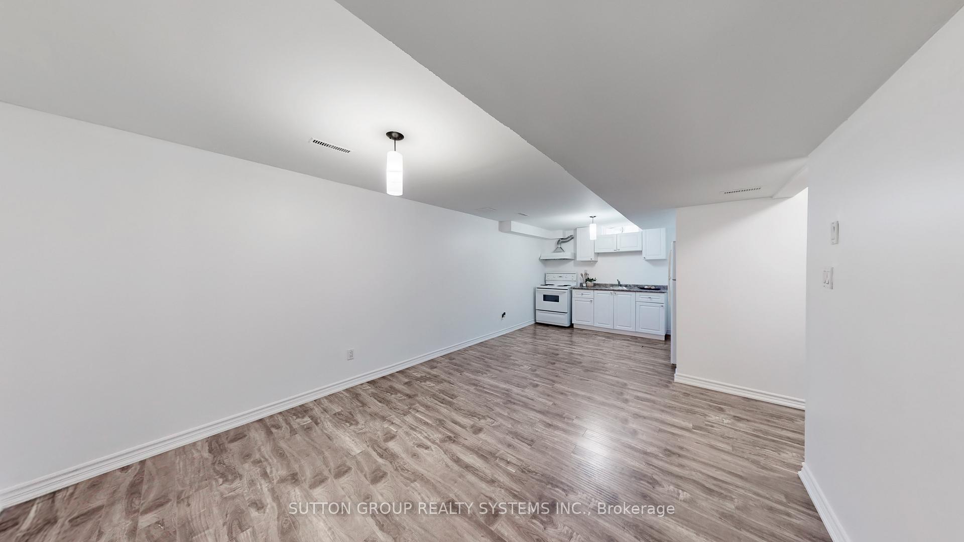 Photo 27 of 42 Sweetwood Circle, Brampton, Fletcher's Meadow — HOMEH