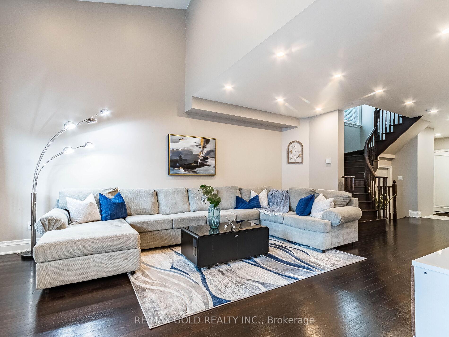 Photo 7 of 22 Game Creek Crescent, Brampton, Northwest Sandalwood Parkway — HOMEH