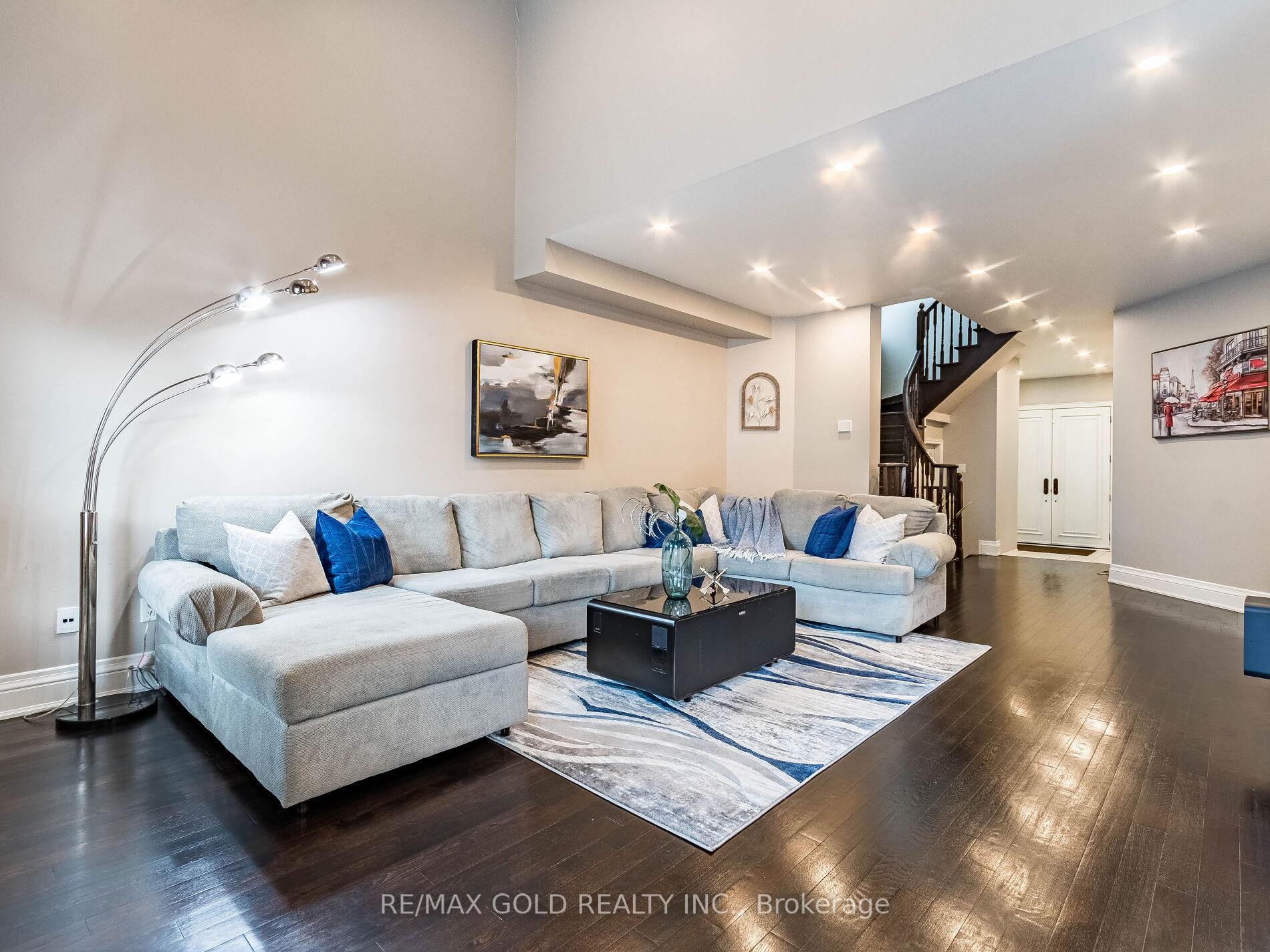 Photo 8 of 22 Game Creek Crescent, Brampton, Northwest Sandalwood Parkway — HOMEH