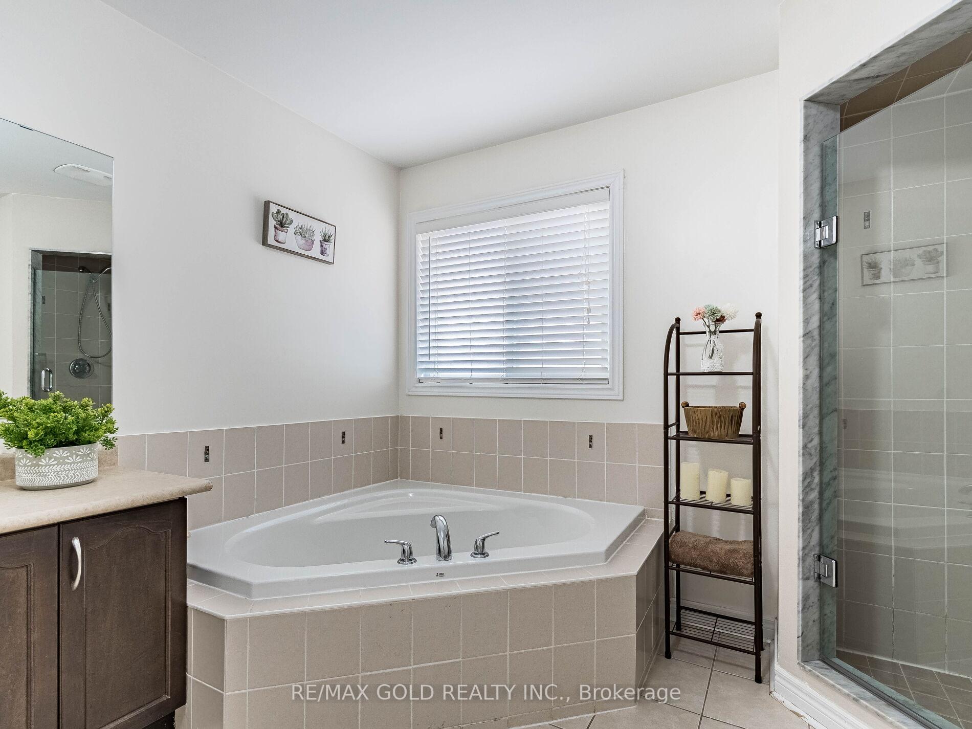 Photo 13 of 22 Game Creek Crescent, Brampton, Northwest Sandalwood Parkway — HOMEH