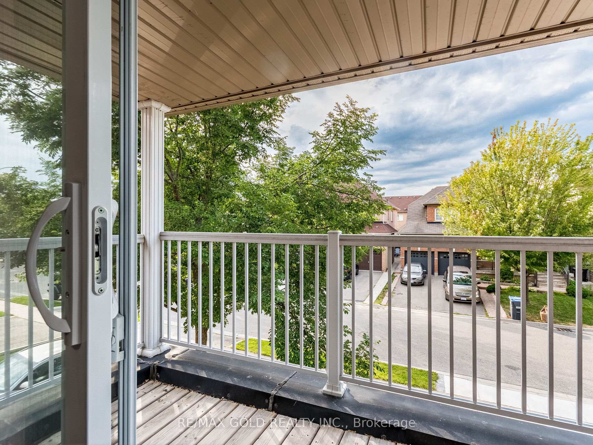 Photo 17 of 22 Game Creek Crescent, Brampton, Northwest Sandalwood Parkway — HOMEH