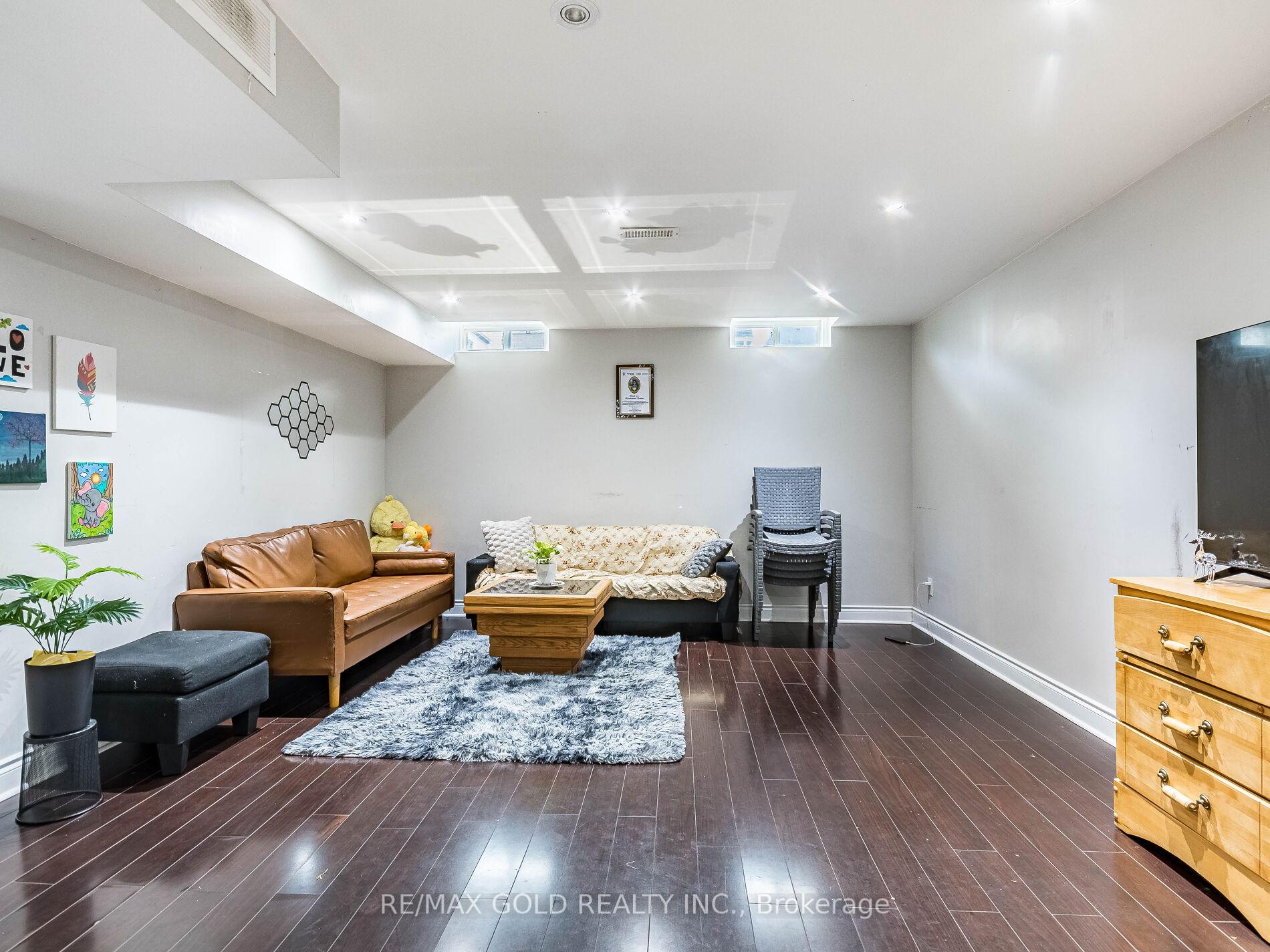 Photo 29 of 22 Game Creek Crescent, Brampton, Northwest Sandalwood Parkway — HOMEH