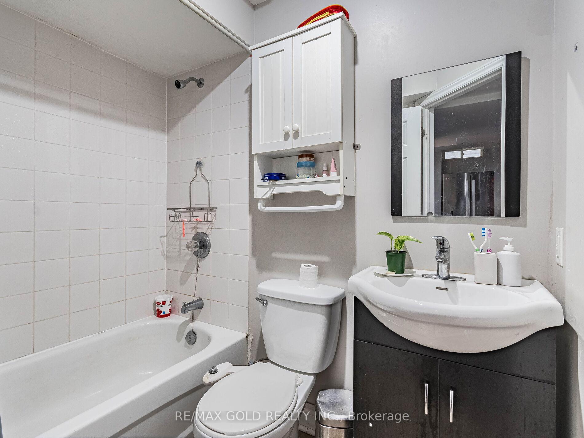 Photo 28 of 22 Game Creek Crescent, Brampton, Northwest Sandalwood Parkway — HOMEH