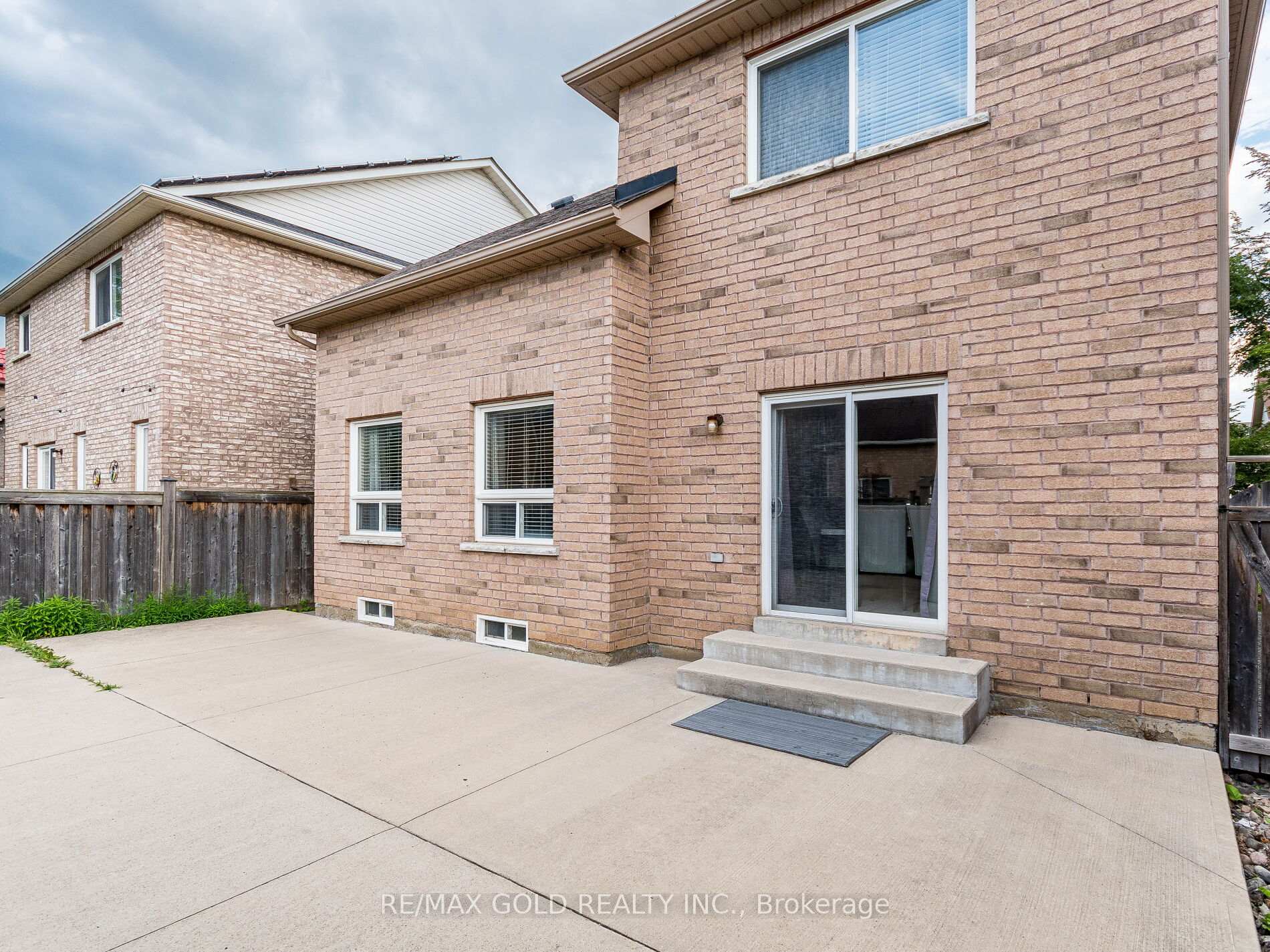 Photo 33 of 22 Game Creek Crescent, Brampton, Northwest Sandalwood Parkway — HOMEH