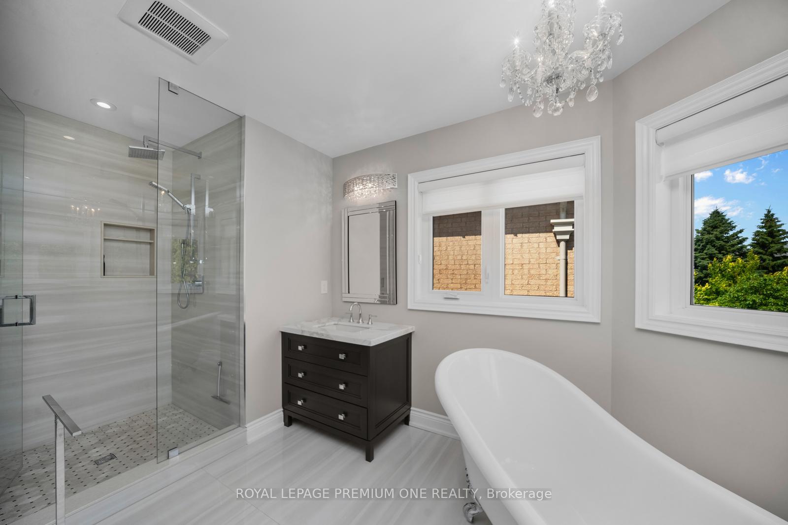 Photo 33 of 28 Johnswood Crescent, Vaughan, Vellore Village — HOMEH