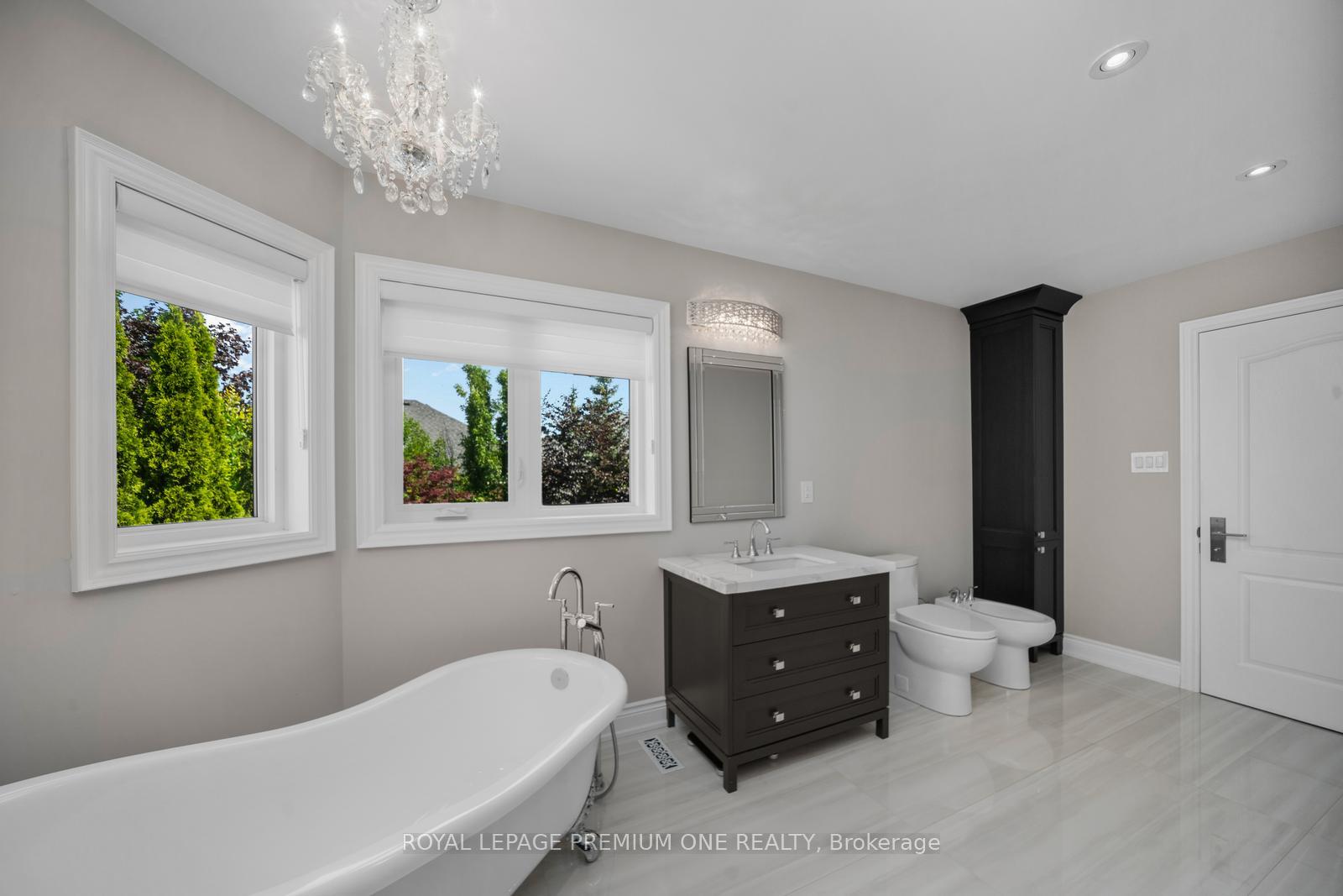 Photo 22 of 28 Johnswood Crescent, Vaughan, Vellore Village — HOMEH