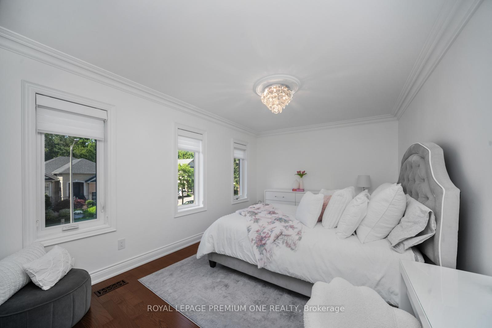 Photo 21 of 28 Johnswood Crescent, Vaughan, Vellore Village — HOMEH