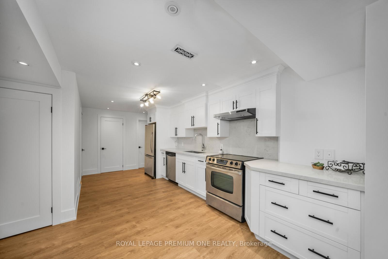 Photo 34 of 28 Johnswood Crescent, Vaughan, Vellore Village — HOMEH