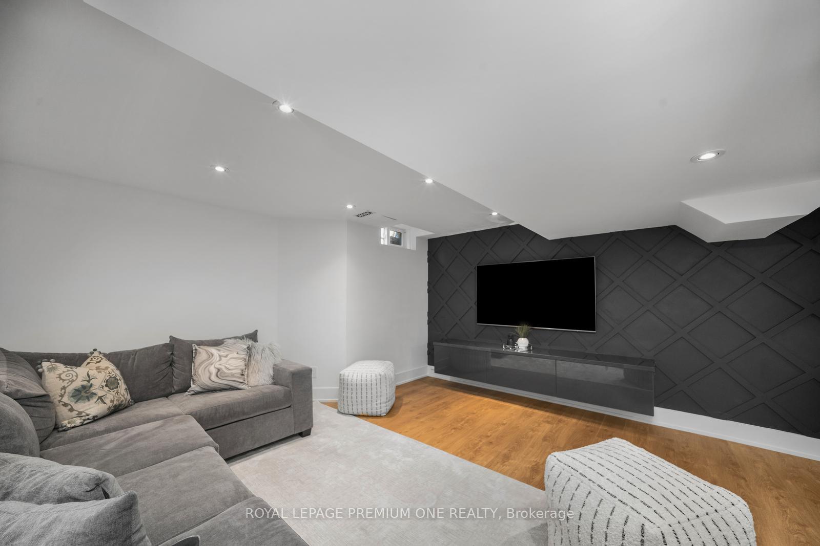Photo 37 of 28 Johnswood Crescent, Vaughan, Vellore Village — HOMEH