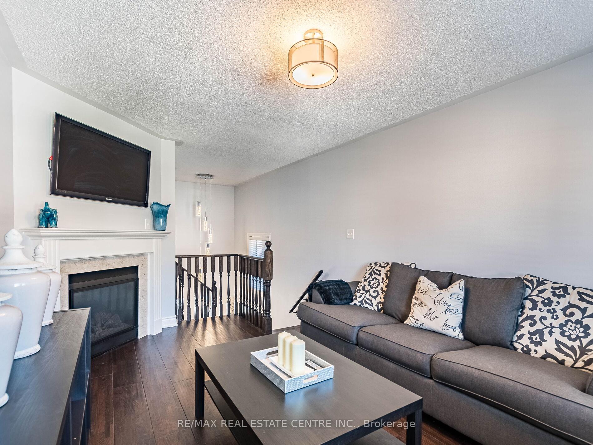 Photo 22 of 29 Masken Circle, Brampton, Northwest Brampton — HOMEH
