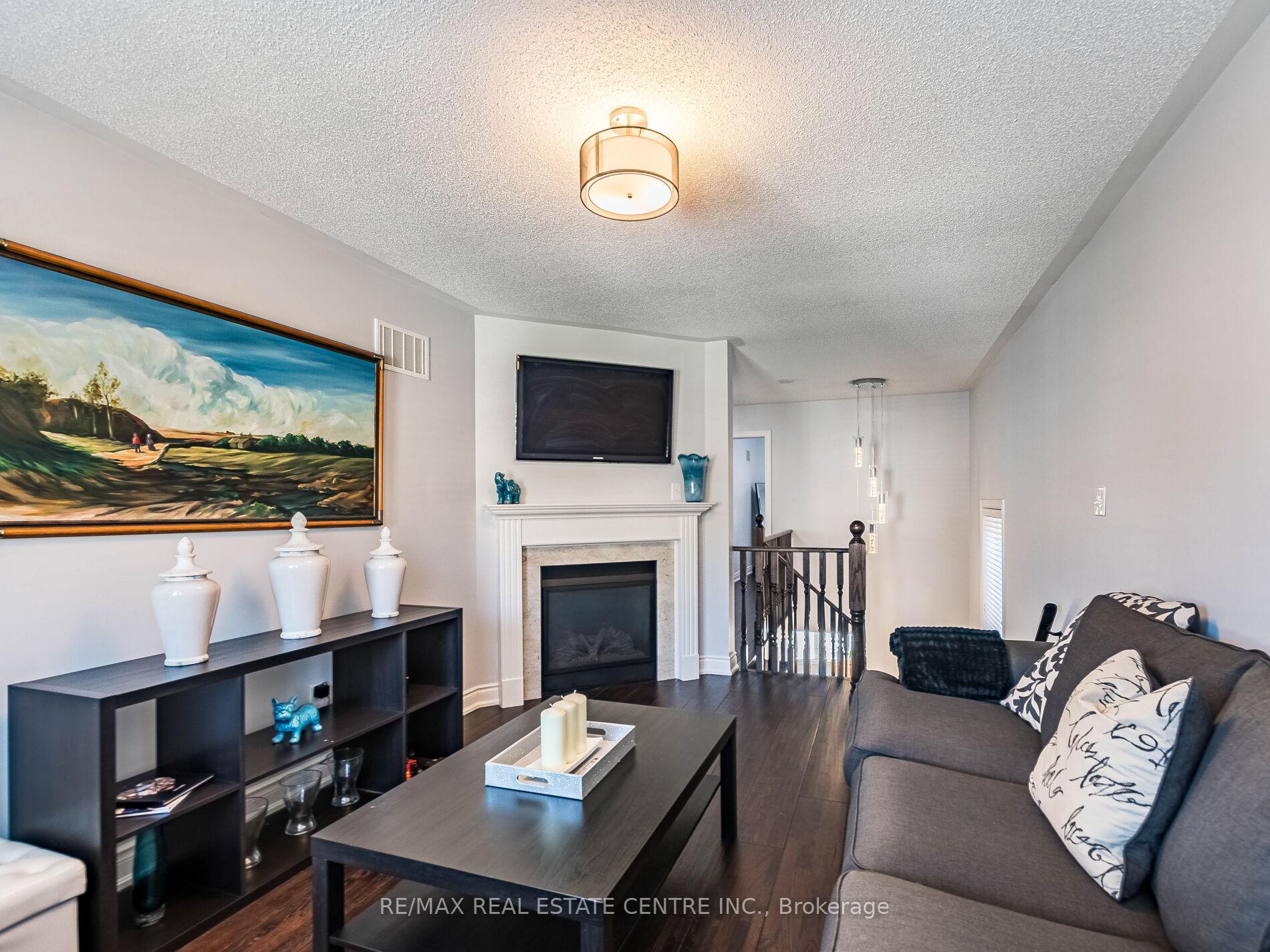 Photo 14 of 29 Masken Circle, Brampton, Northwest Brampton — HOMEH