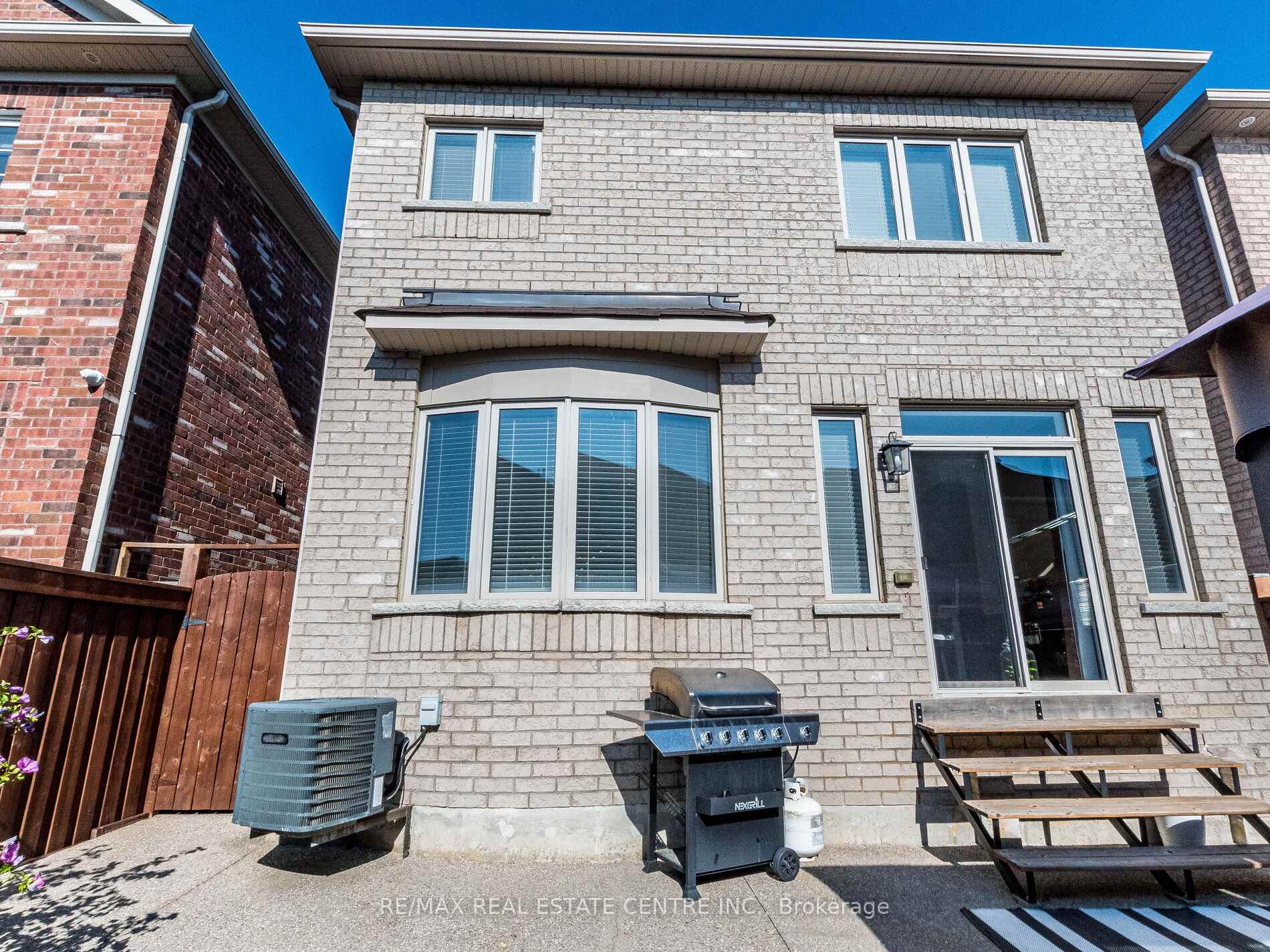 Photo 47 of 29 Masken Circle, Brampton, Northwest Brampton — HOMEH