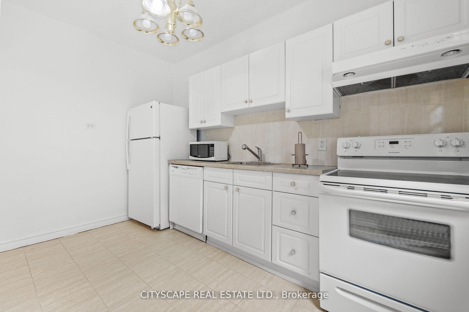 Photo 33 of 92 Bellwoods Avenue, Toronto, Trinity-Bellwoods — HOMEH
