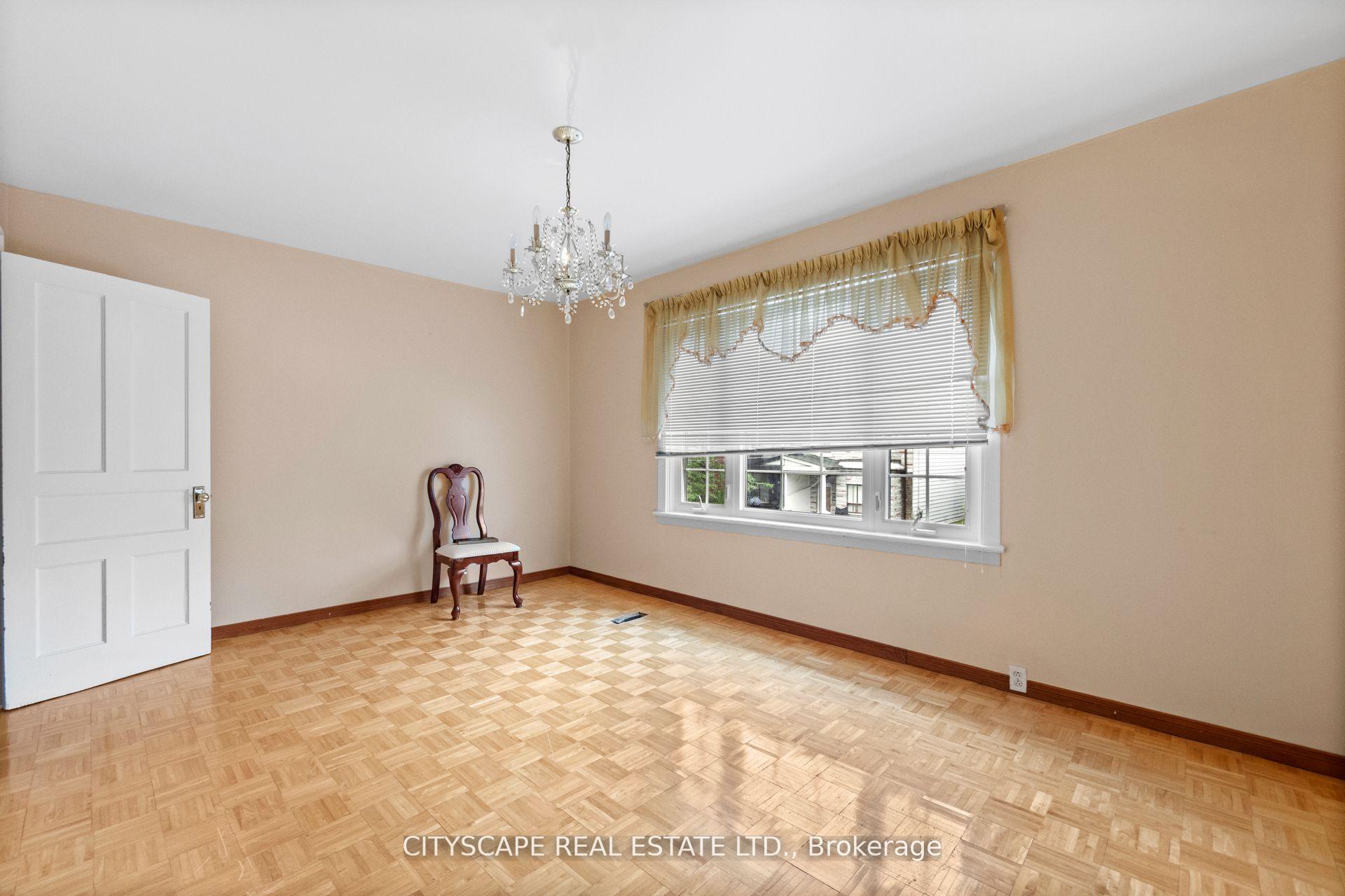 Photo 72 of 92 Bellwoods Avenue, Toronto, Trinity-Bellwoods — HOMEH