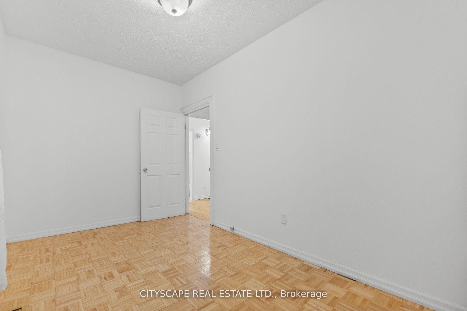 Photo 21 of 92 Bellwoods Avenue, Toronto, Trinity-Bellwoods — HOMEH