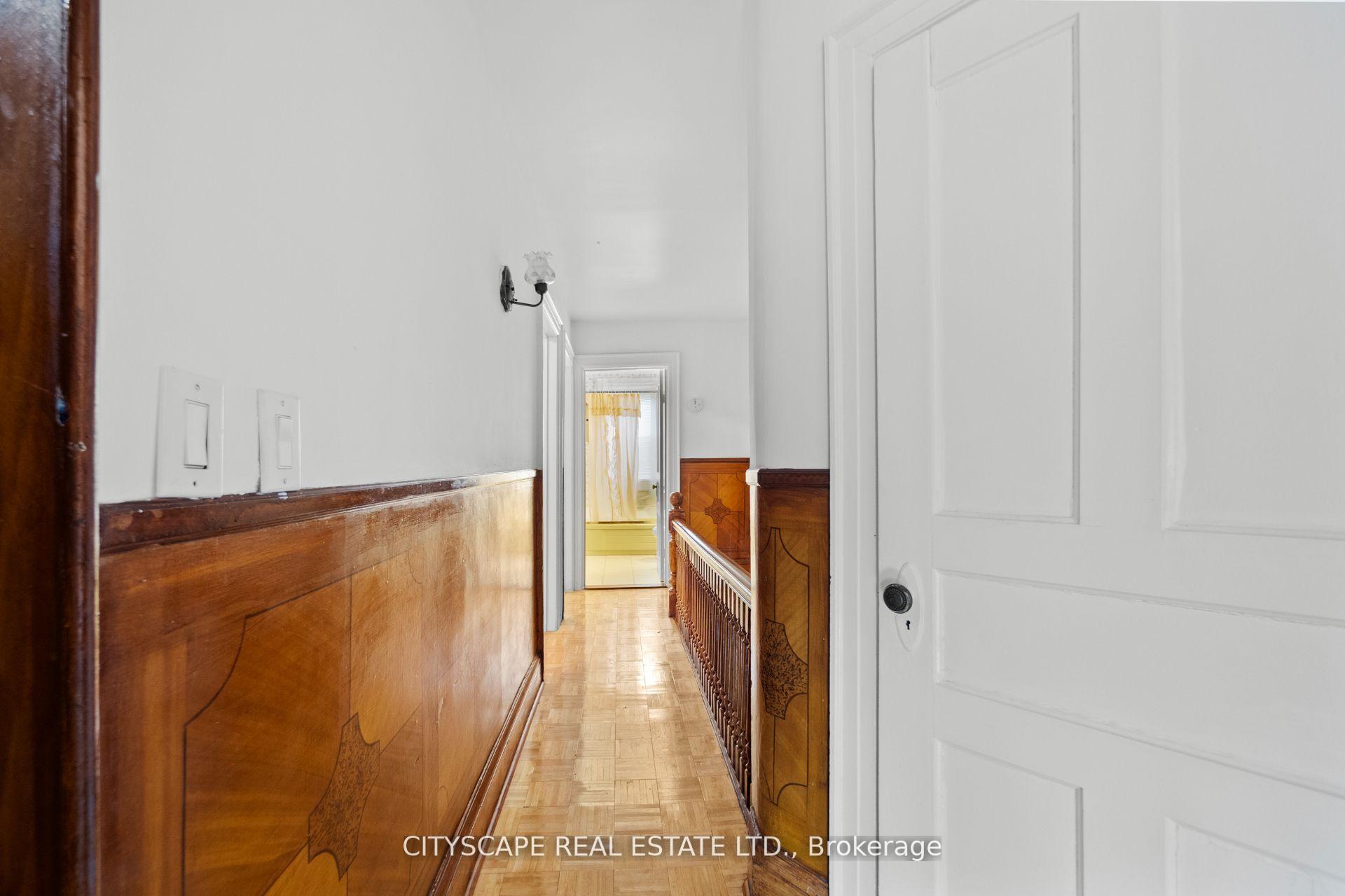 Photo 43 of 92 Bellwoods Avenue, Toronto, Trinity-Bellwoods — HOMEH
