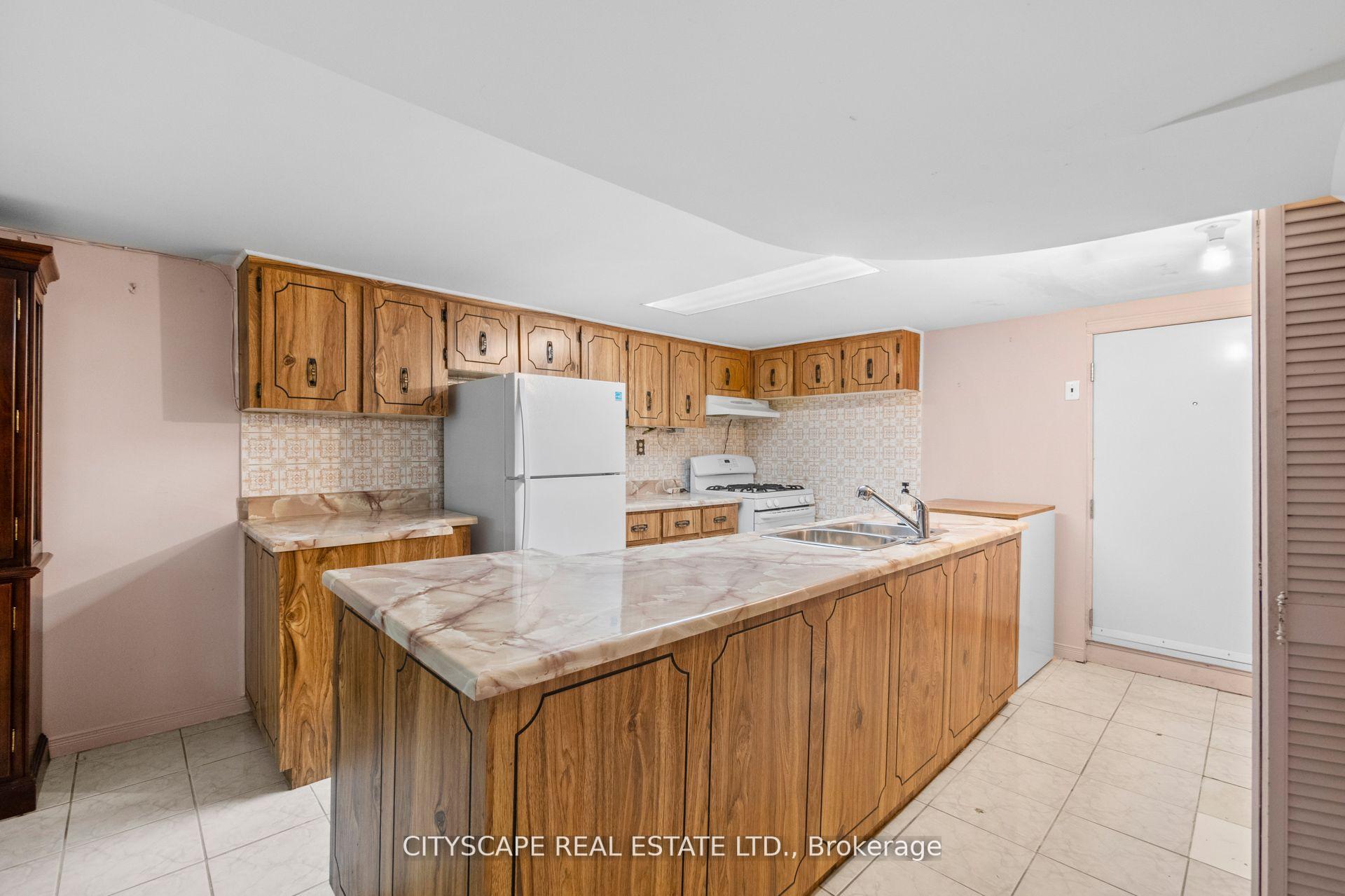 Photo 83 of 92 Bellwoods Avenue, Toronto, Trinity-Bellwoods — HOMEH