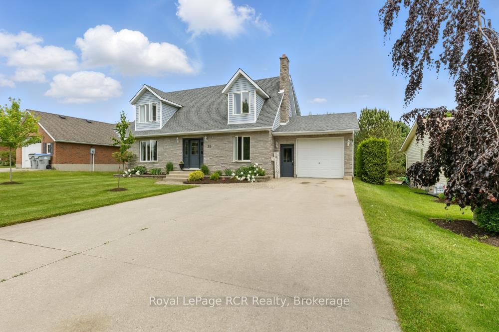 Photo 7 of 78 Mill Street E, Perth East, Milverton — HOMEH