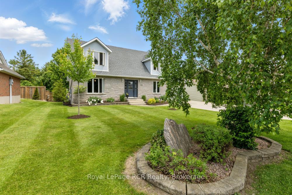 Photo 4 of 78 Mill Street E, Perth East, Milverton — HOMEH