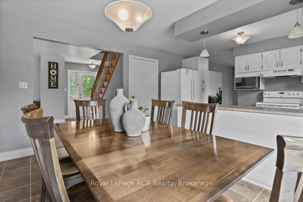 Photo 8 of 78 Mill Street E, Perth East, Milverton — HOMEH